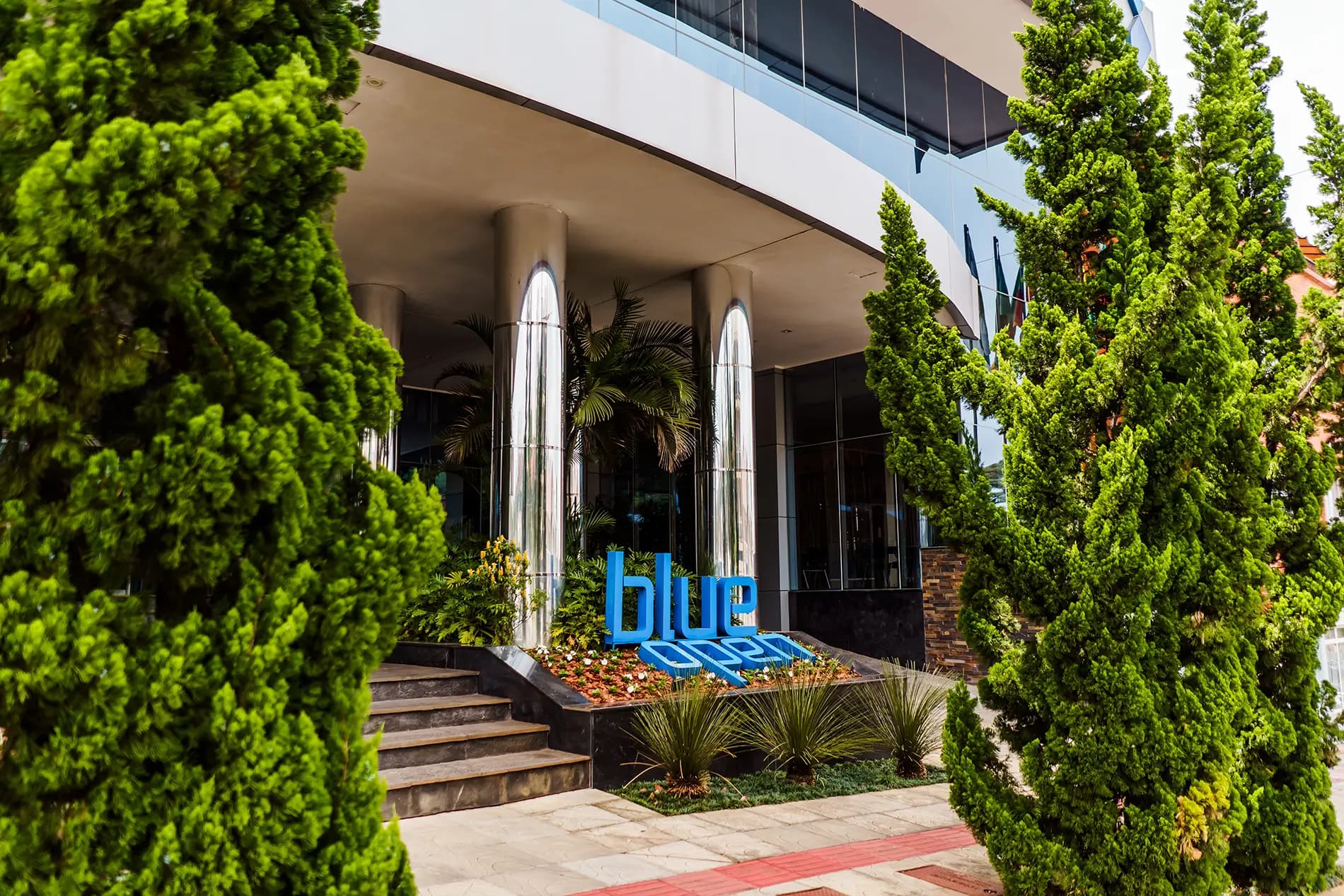 Letreiro do Blue Open Hotel